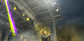Irina Rimes a electrizat centrul istoric al Bistriței de 1 mai