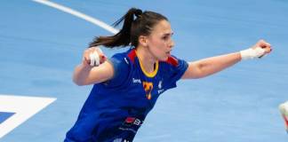 Lorena Ostase, pivotul Gloriei Bistrița, nominalizată la EHF Excellence Awards, care premiază cele mai bune handbaliste din Europa