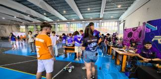 FOTO/VIDEO – Ediție aniversară Bolts and Speed, la CNLR Bistrița: Peste 400 de tineri pasionați de robotică sunt implicați în competiție