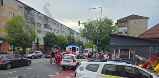 FOTO/VIDEO: Accident pe strada Năsăudului din Bistrița. O femeie a fost rănită