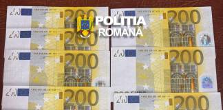 FOTO/VIDEO: Euro falși și arme descoperite la percheziții în Petru-Rareș