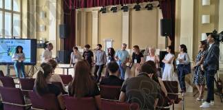 FOTO/VIDEO: „Eco Debate Cup”, din nou la Colegiul „Liviu Rebreanu”: „Vrem să construim la Bistrița o comunitate a dezbaterilor”