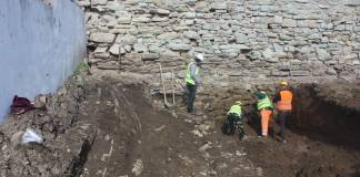 FOTO – Surprize de proporții, în Turnul Dogarilor! Arheologii au descoperit urmele unui bastion din secolul al XVI-lea