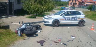 FOTO: O motocicletă și o mașină, implicate într-un accident la Sigmir!
