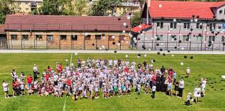 FOTO – Investiție de peste 20 de milioane de lei, la Rodna: Complexul sportiv cu stadion la standarde UEFA, inaugurat!