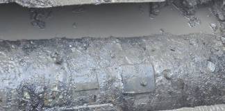 Magistrală de apă care alimentează tot orașul, afectată în urma lucrărilor de pe Industriei. Aquabis: „Conducta are o vechime de peste 40 de ani”