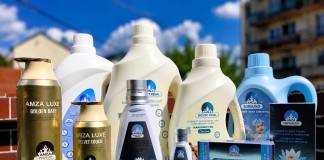 Din drag de nepotul lor, familia Salvan – Giulia – a investit într-un detergent delicat pentru copii! Gama de detergenți AMZA o găsiți acum în magazinele Tysita