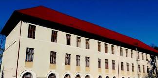 Fostul Liceu Silvic din Năsăud, absorbit de Liceul Economic, încearcă să-și recapete personalitatea juridică în instanță