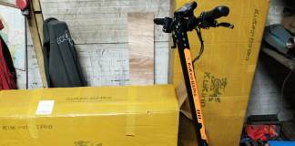 BISTRIȚA: I-au furat trotineta electrică, la pachet cu bicicleta de care era legată