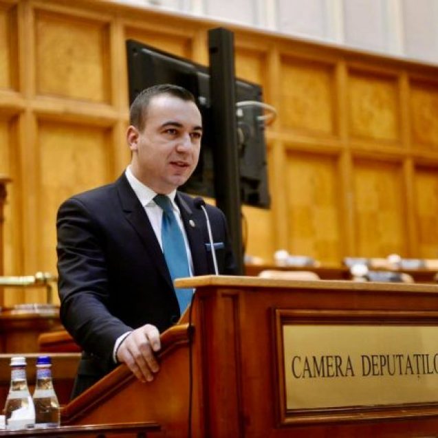 Bogdan Ivan Gruia (deputat PSD BN): Guvernarea nu se face pe Facebook! Bogdan Ivan Gruia (deputat PSD BN): Guvernarea nu se face pe Facebook!