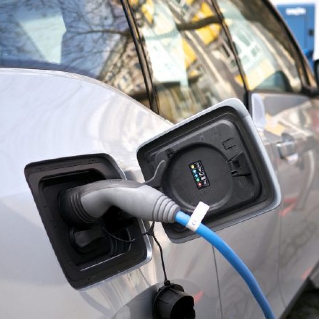 Ioan Turc vrea rețea de reîncărcare pentru automobile electrice, refacerea Pădurii Codrișor și decontaminarea zonei ARIO Ioan Turc vrea rețea de reîncărcare pentru automobile electrice, refacerea Pădurii Codrișor și decontaminarea zonei ARIO