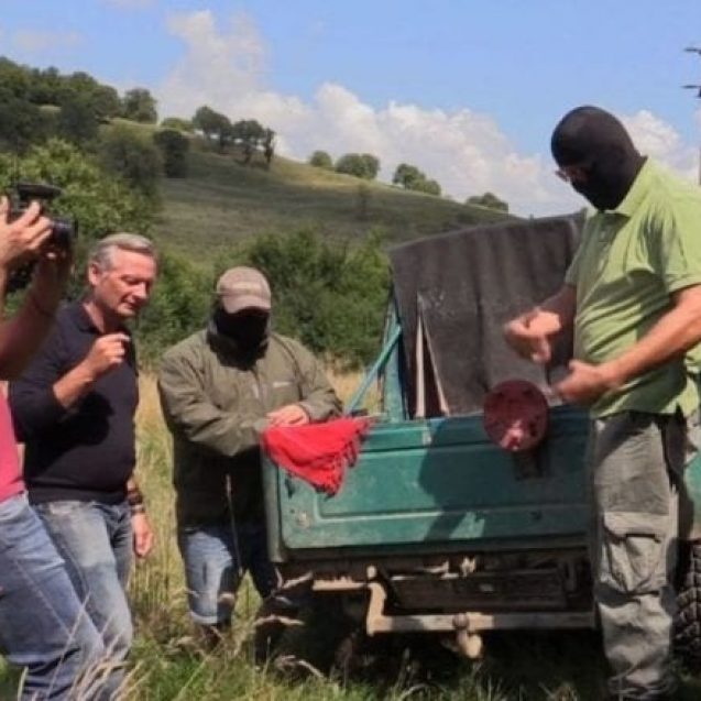 „Traficanții de arme” de la Jeica, ajunși vedete la postul britanic Sky News și-au primit pedepsele: „Traficanții de arme” de la Jeica, ajunși vedete la postul britanic Sky News și-au primit pedepsele:
